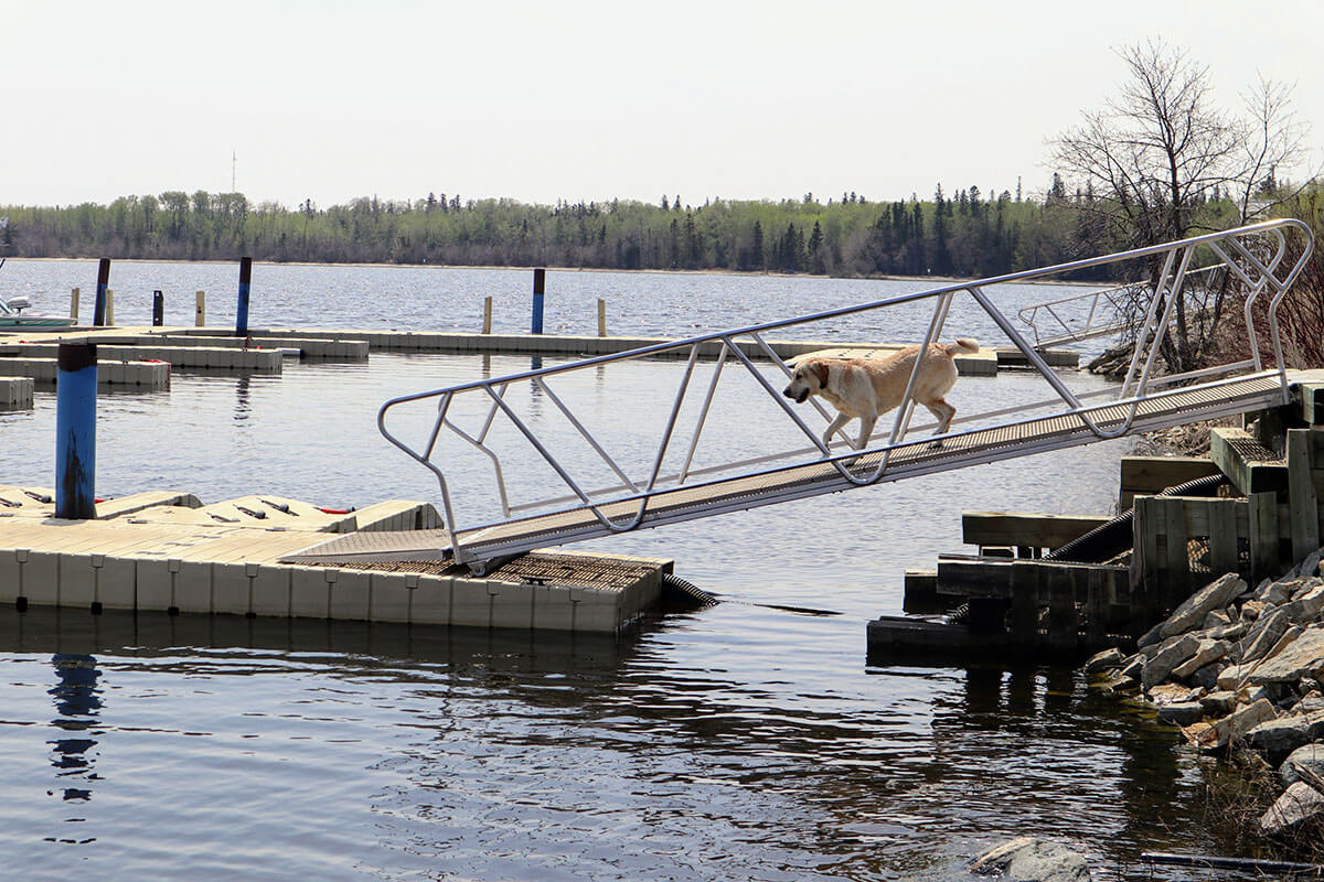 3 Things to Consider When Buying a Boat Dock Ramp : TommyDocks